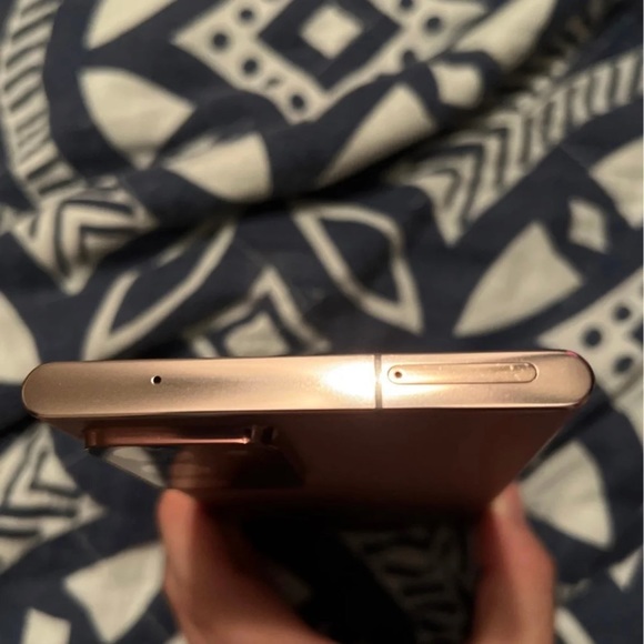 Note 20 ultra 5g 128 gb UNLOCKED! - Picture 2 of 7